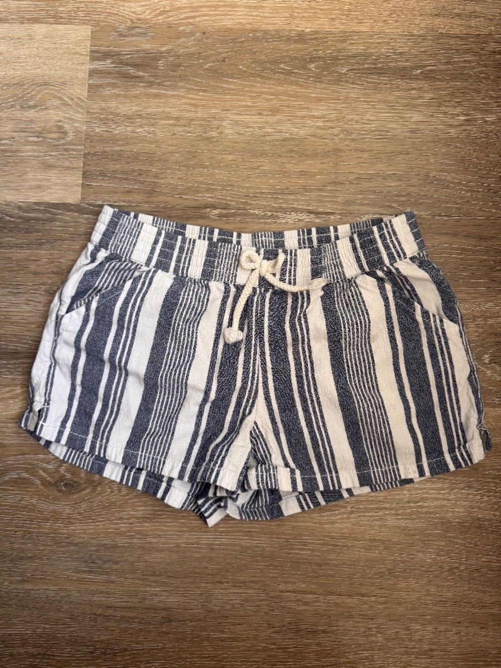 Girls 10/12 linen shorts